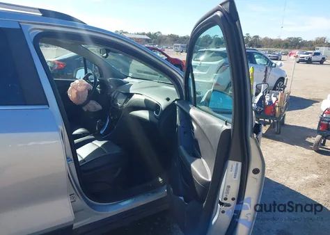 2020 Chevrolet Trax Fwd Premier z USA, uszkodzony, nr VIN 3GNCJMSB5LL165153